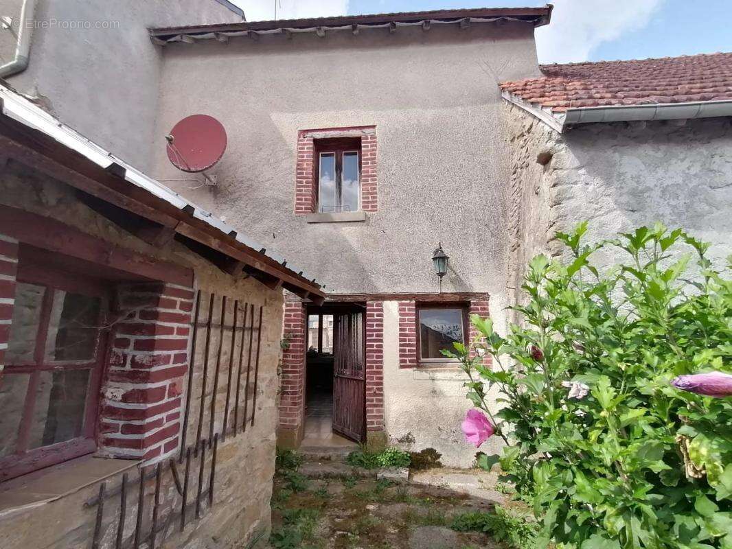 Maison à SAINT-MAURICE-LA-SOUTERRAINE