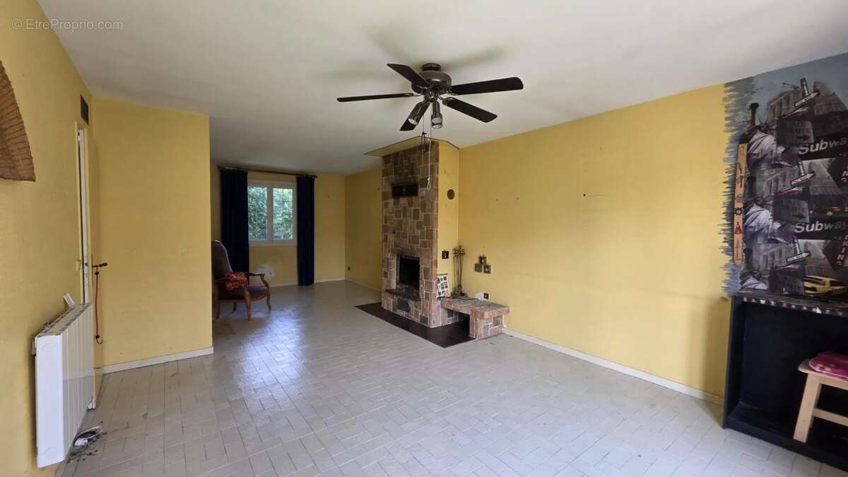 Maison à GRANDVILLIERS