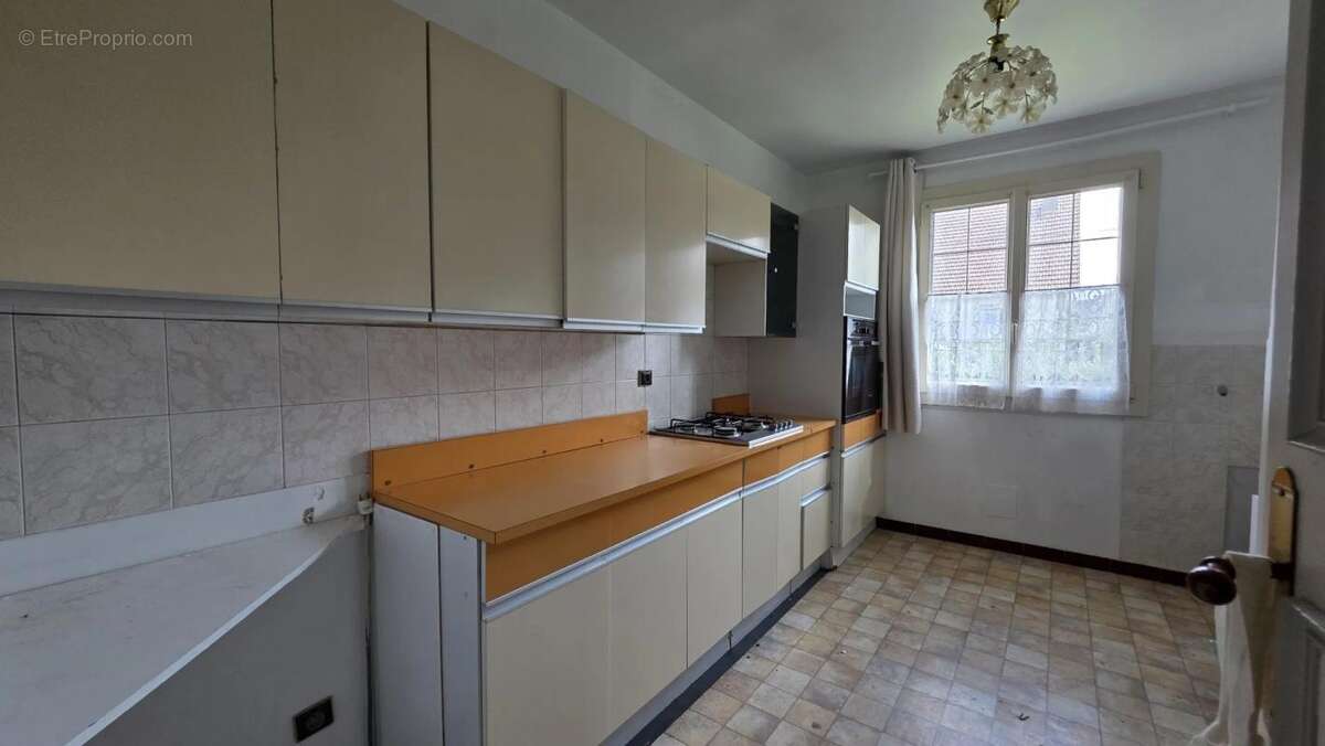 Maison à GRANDVILLIERS