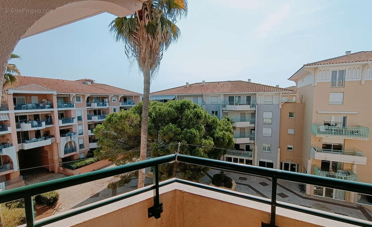 Appartement à FREJUS