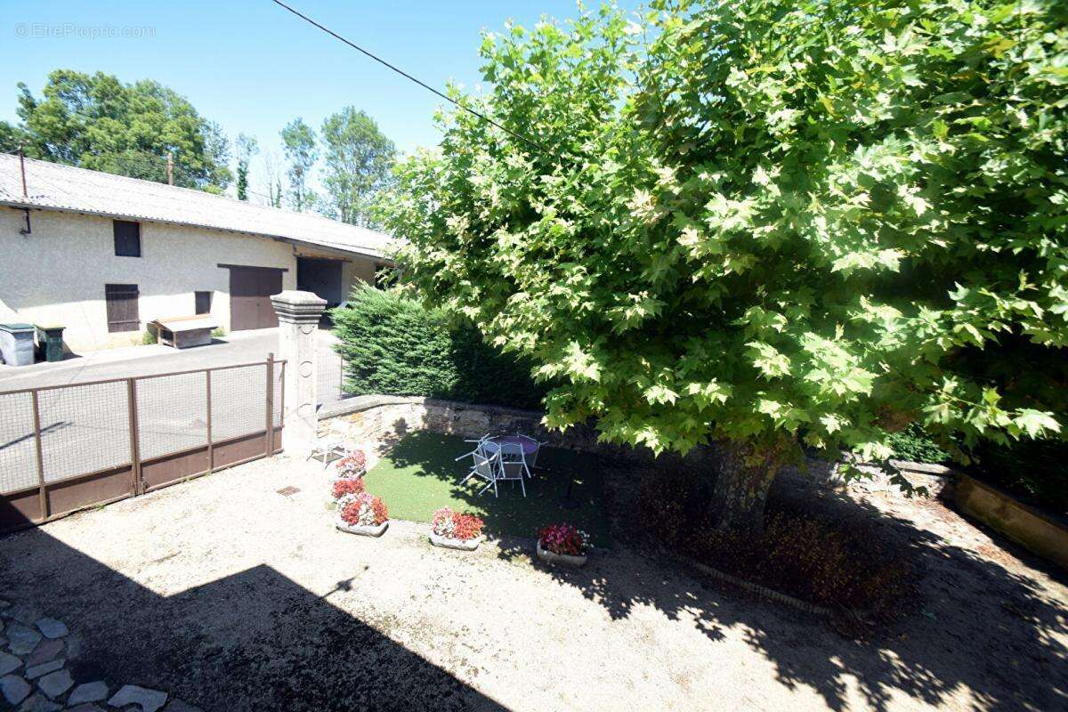 Maison à DECINES-CHARPIEU