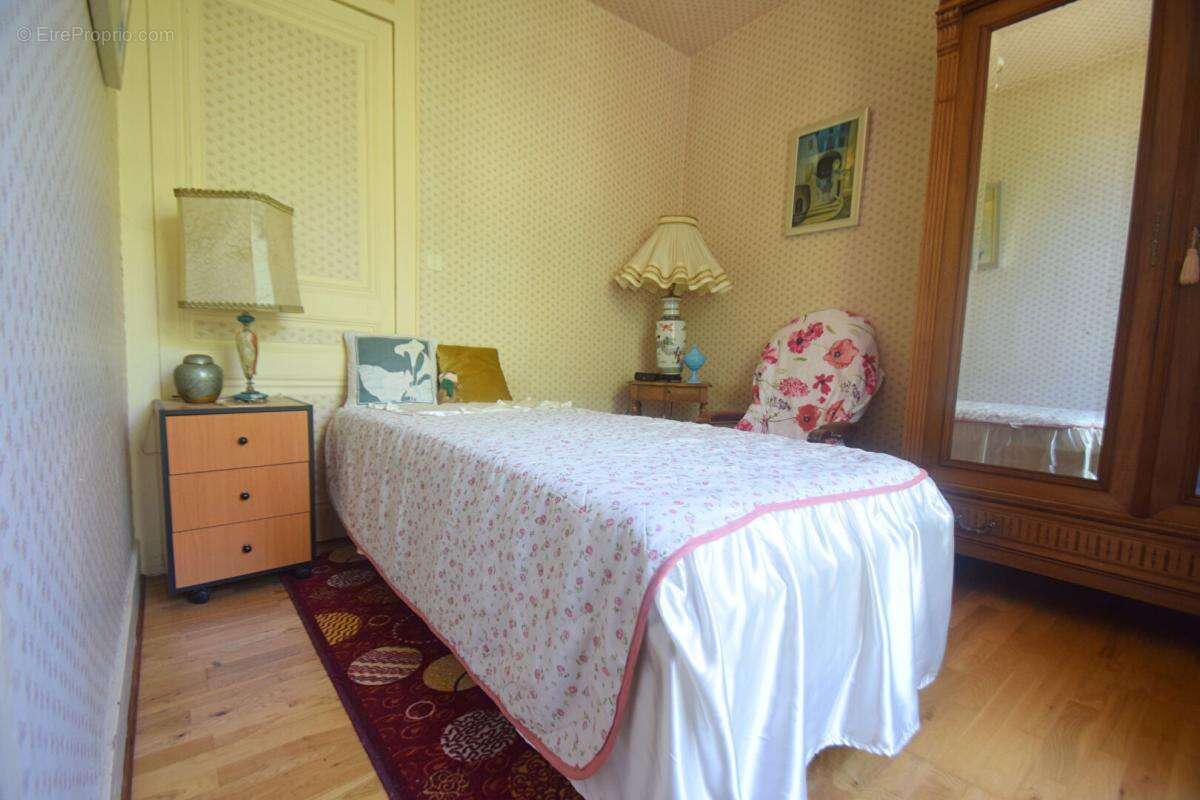 Maison à DECINES-CHARPIEU