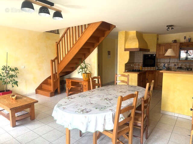 Appartement à ALLONZIER-LA-CAILLE