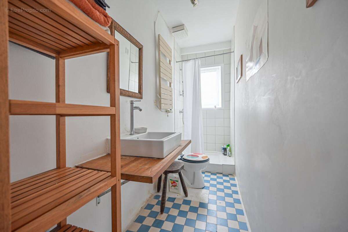 Appartement à PARIS-18E