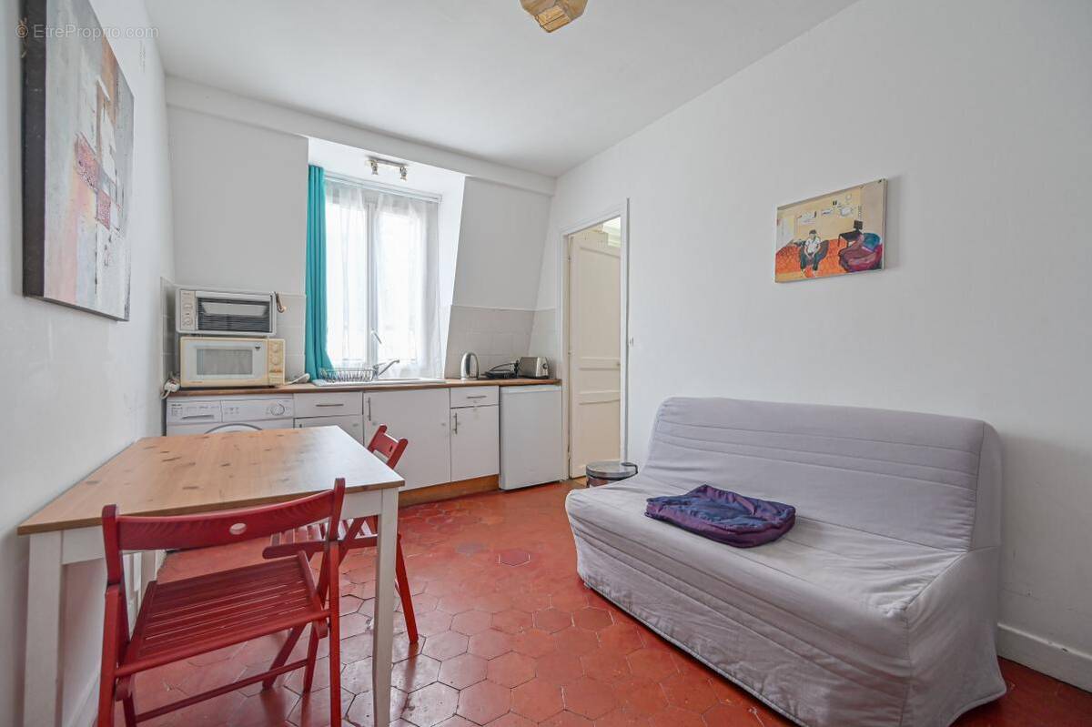 Appartement à PARIS-18E