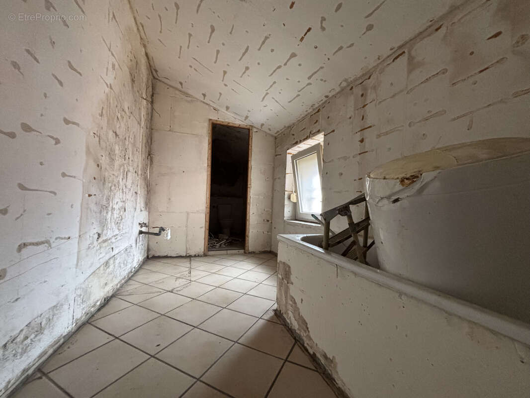 Maison à BOUZONVILLE