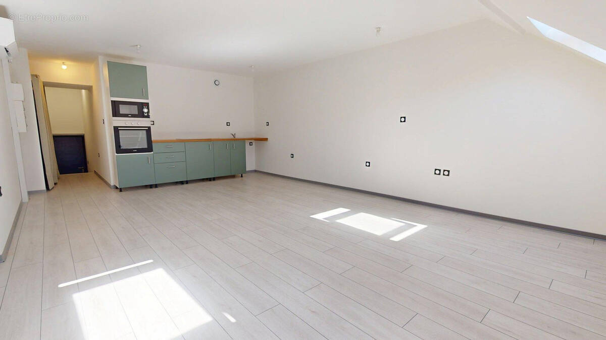 Appartement à BURGILLE