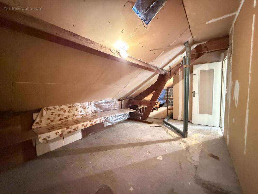 Maison à FLEURY-LES-AUBRAIS