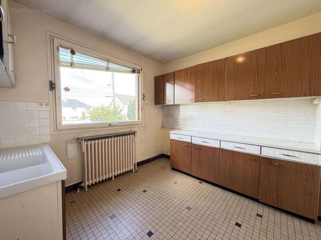 Maison à FLEURY-LES-AUBRAIS