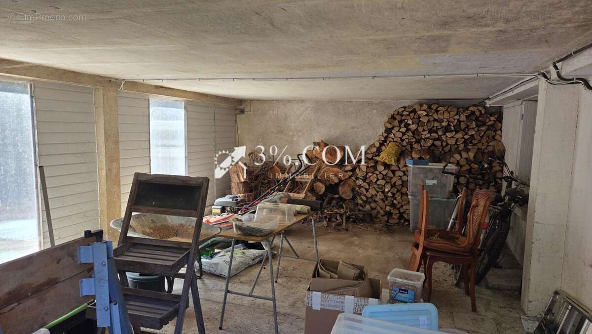 Maison à SAINT-JACUT-LES-PINS