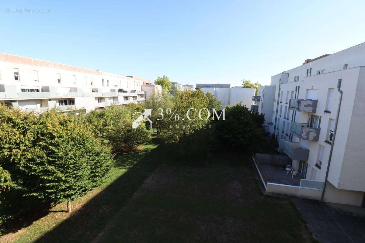 Appartement à SAINT-JACQUES-DE-LA-LANDE