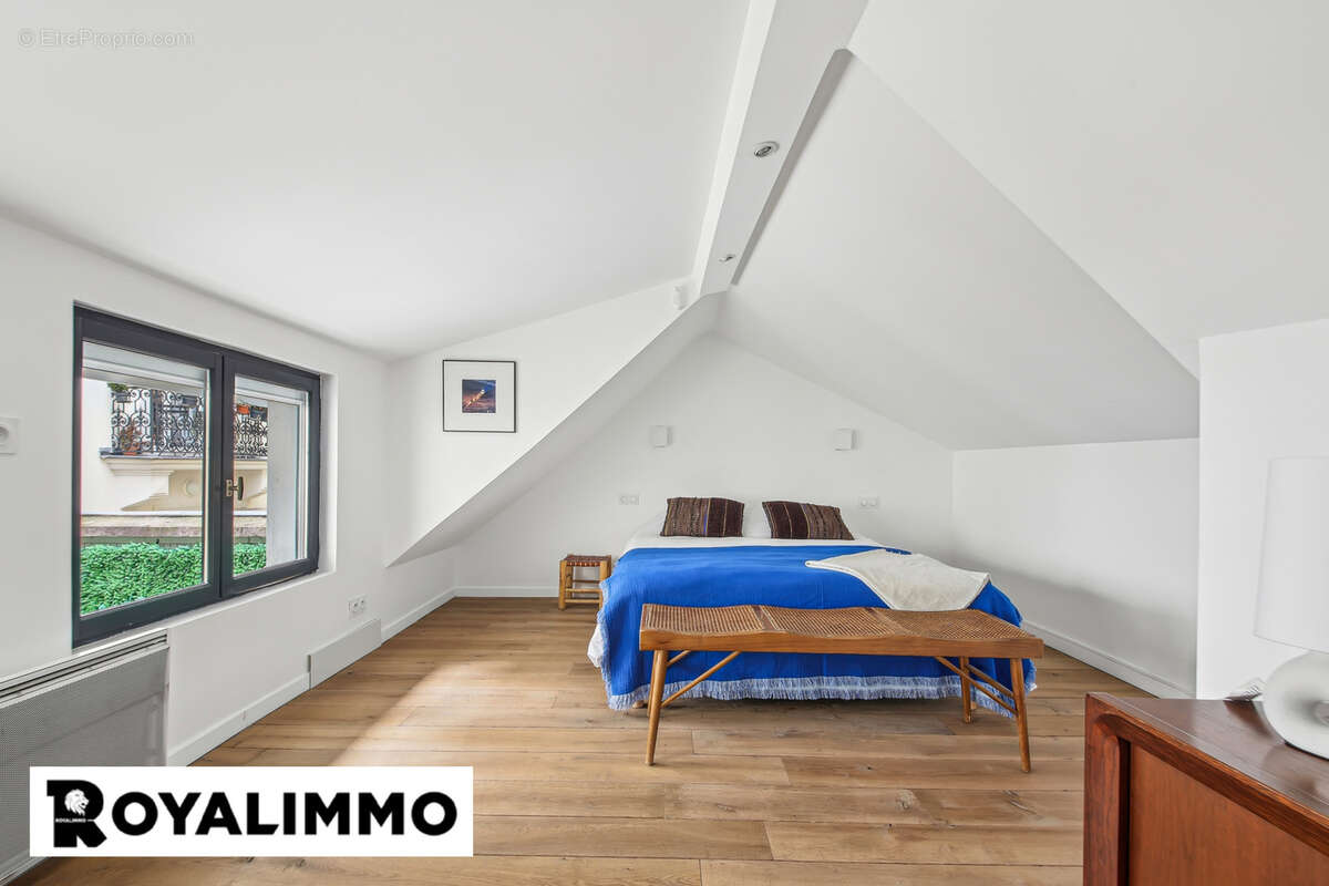 Appartement à PARIS-14E