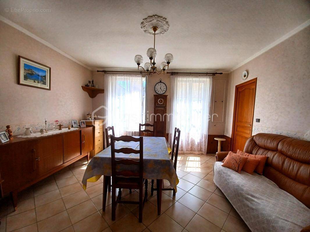 Maison à LA FERTE-GAUCHER