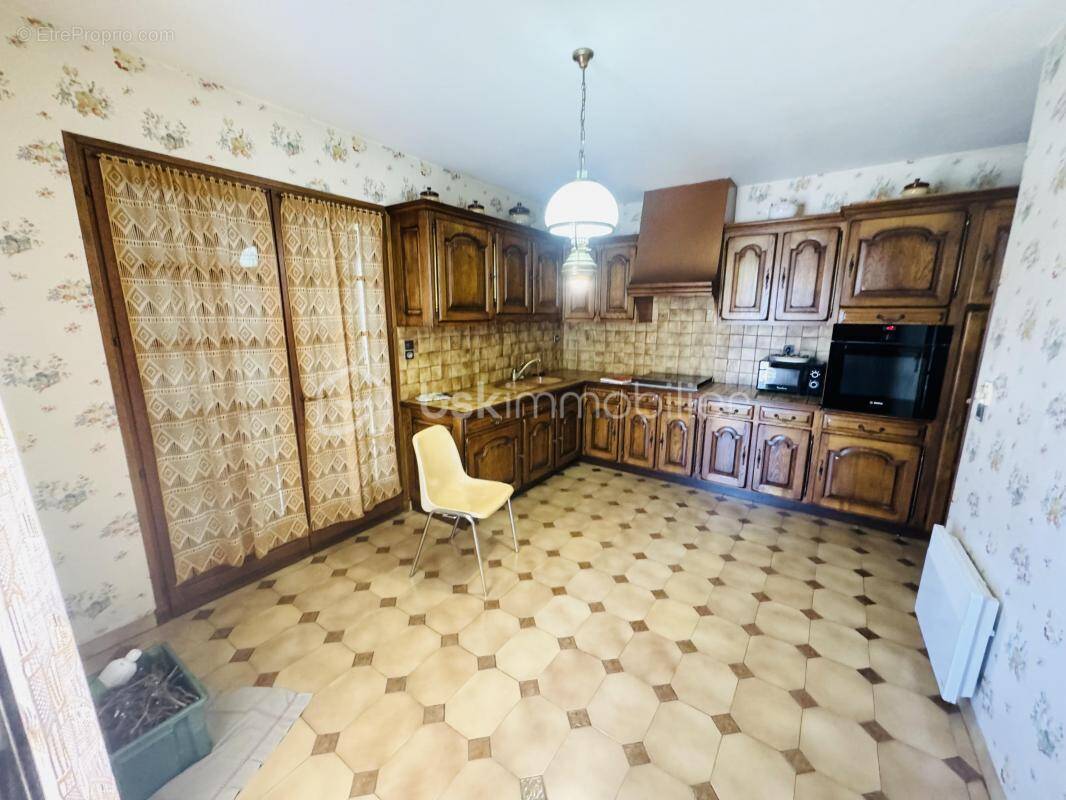 Maison à CORNEILHAN