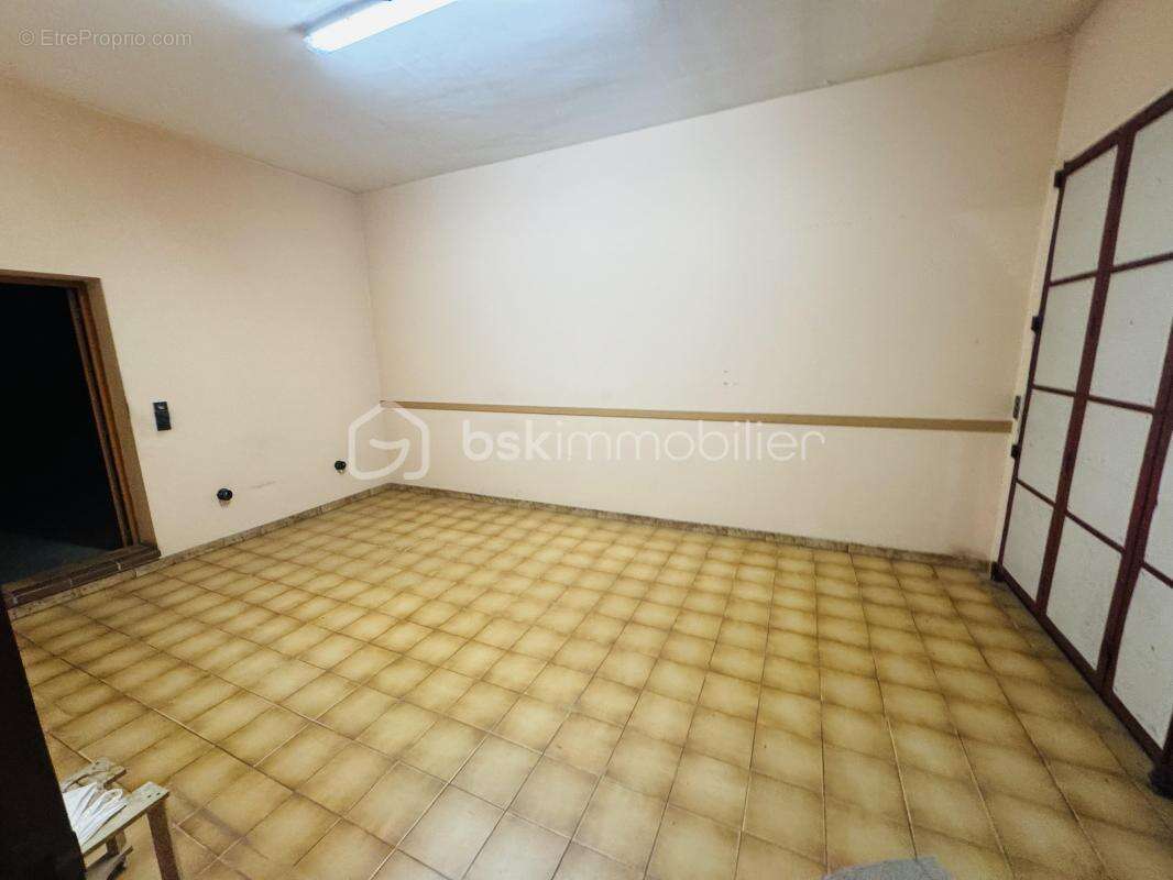 Maison à CORNEILHAN