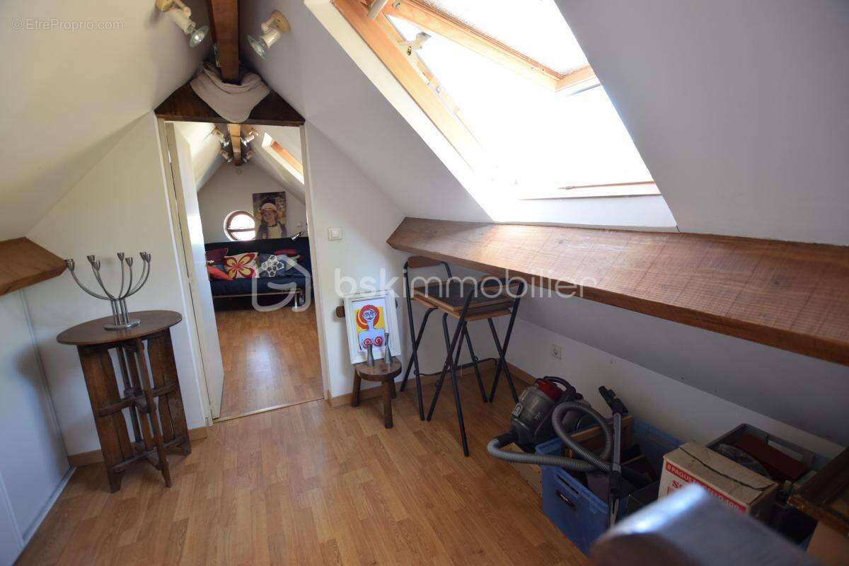 Maison à CRECY-LA-CHAPELLE