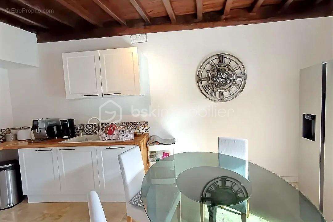 Maison à OGEU-LES-BAINS