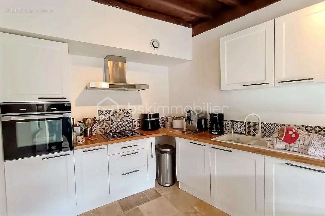 Maison à OGEU-LES-BAINS