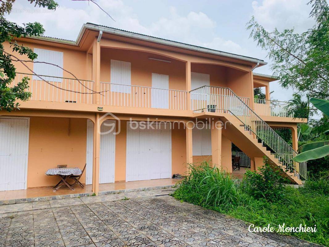 Maison à SAINTE-ROSE