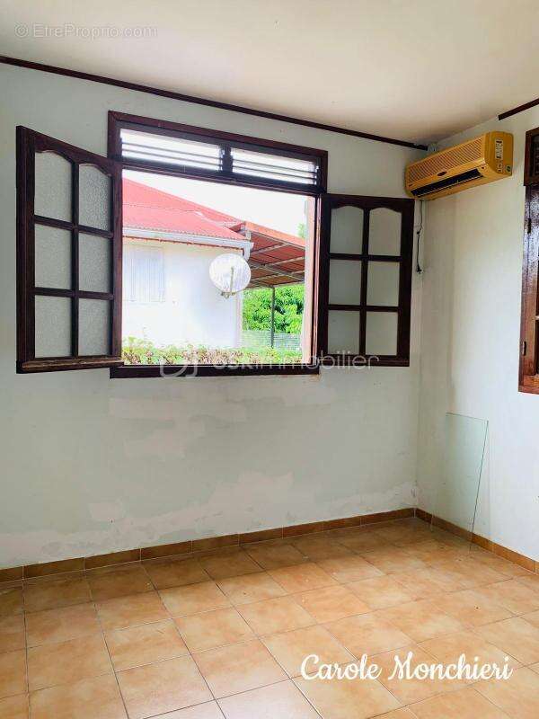 Maison à SAINTE-ROSE