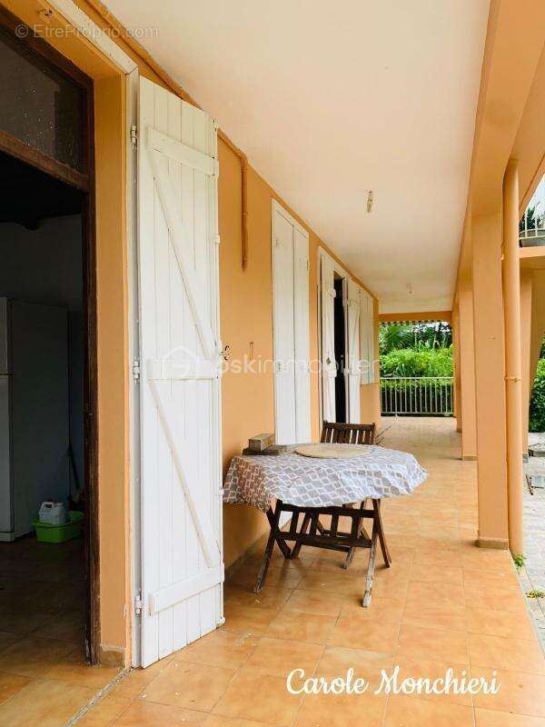 Maison à SAINTE-ROSE