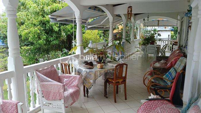 Maison à BASSE-TERRE