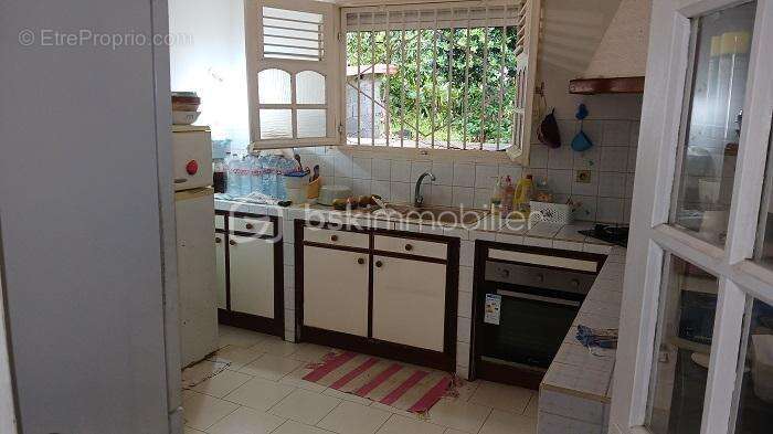 Maison à BASSE-TERRE