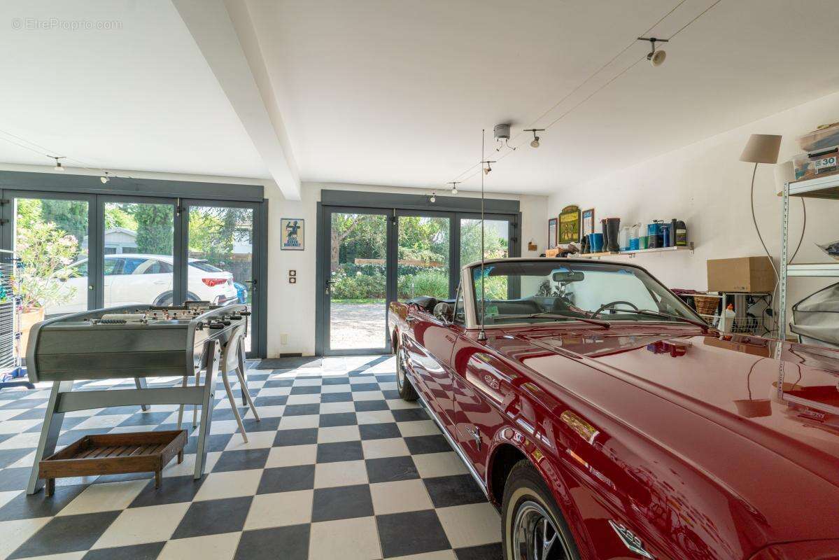 Maison à SAINT-CYR-SUR-LOIRE