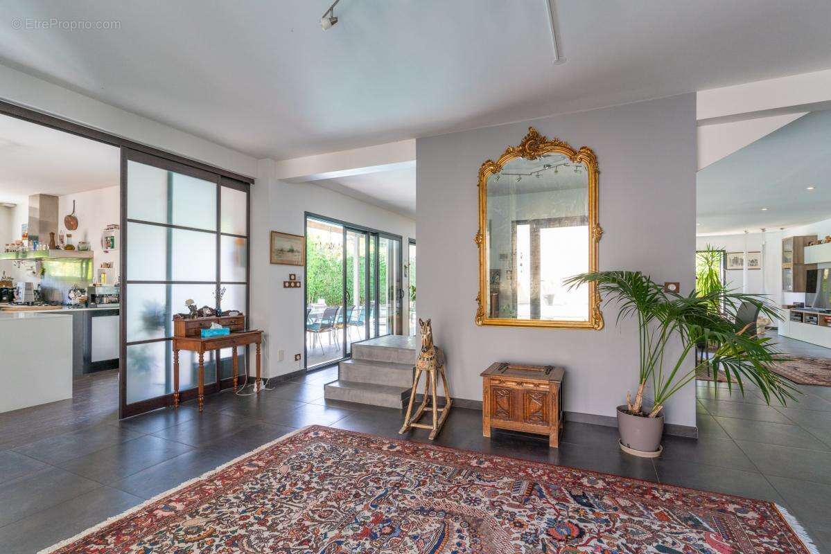 Maison à SAINT-CYR-SUR-LOIRE