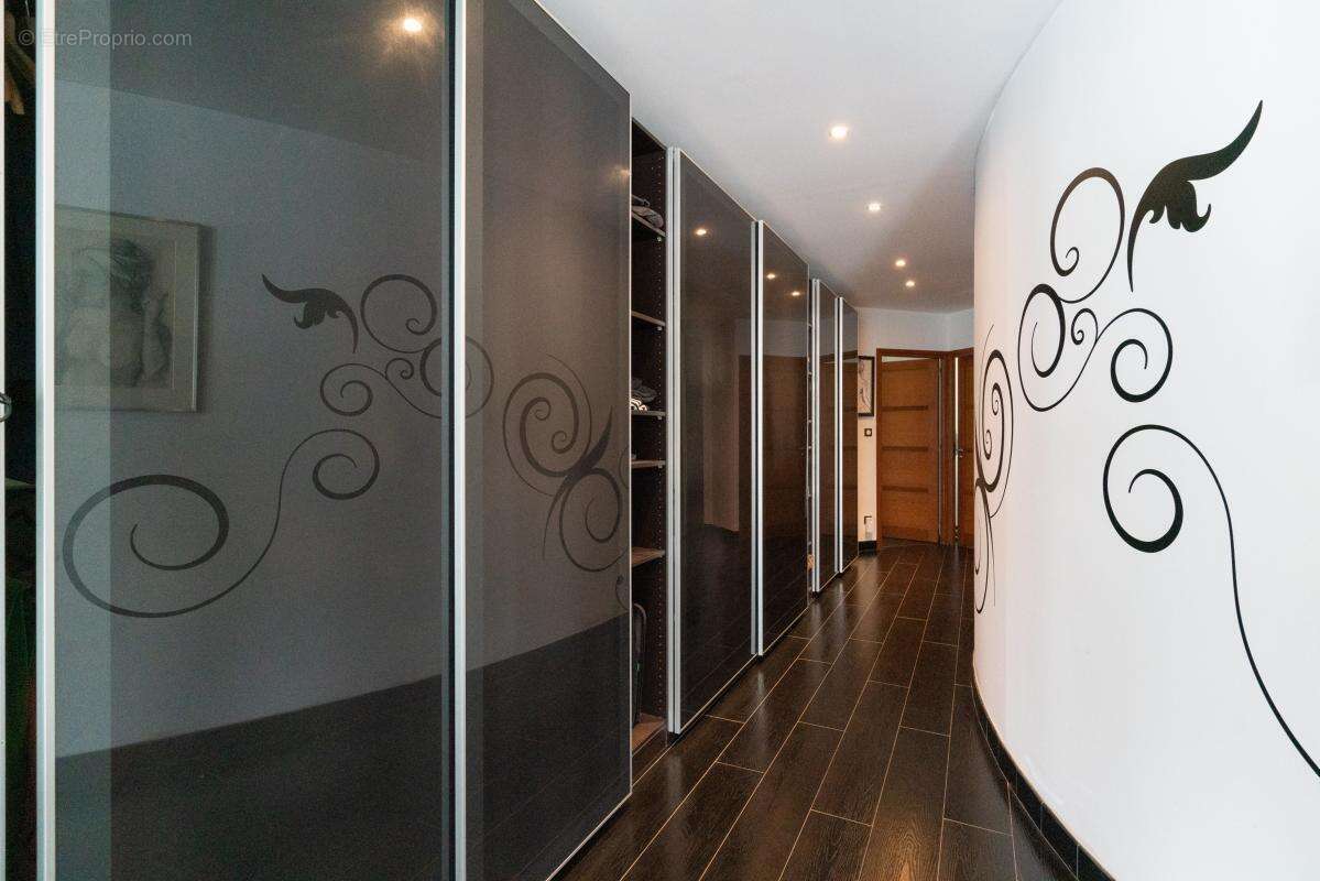 Maison à SAINT-CYR-SUR-LOIRE