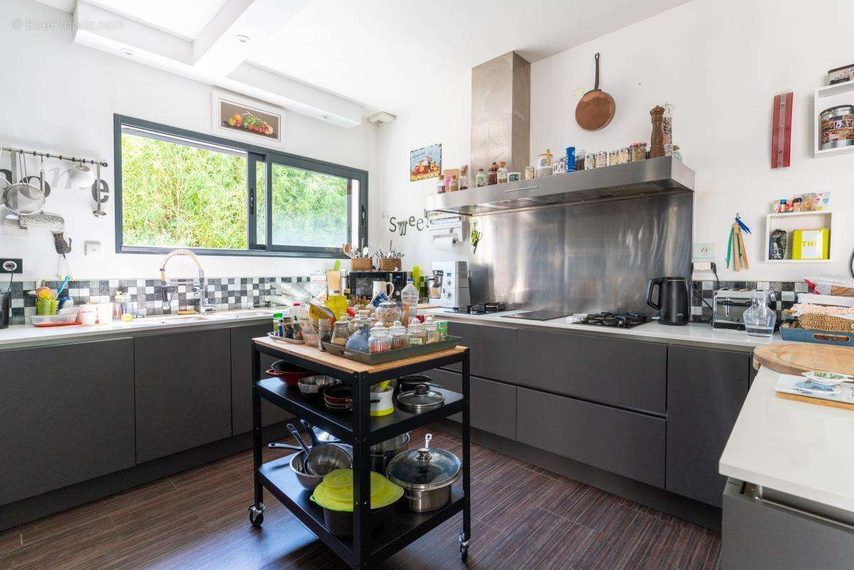 Maison à SAINT-CYR-SUR-LOIRE