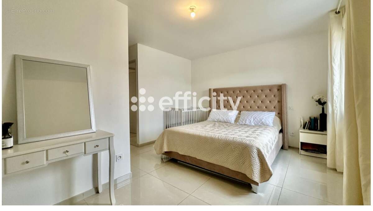 Maison à LES TOURRETTES