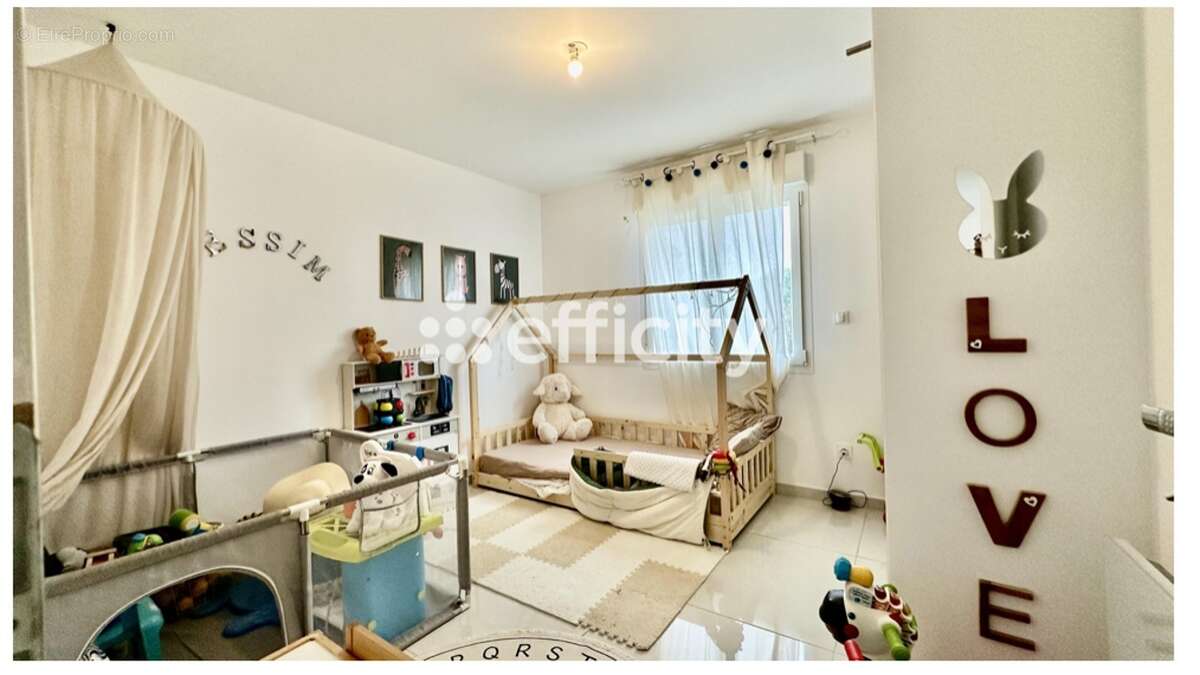 Maison à LES TOURRETTES