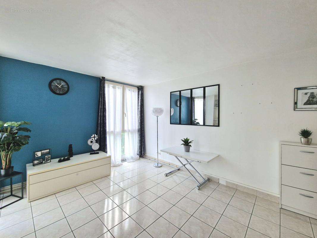 Appartement à LE PLESSIS-TREVISE
