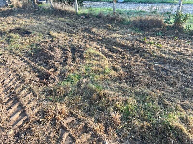 Terrain à SAINT-PIERRE-LES-ELBEUF