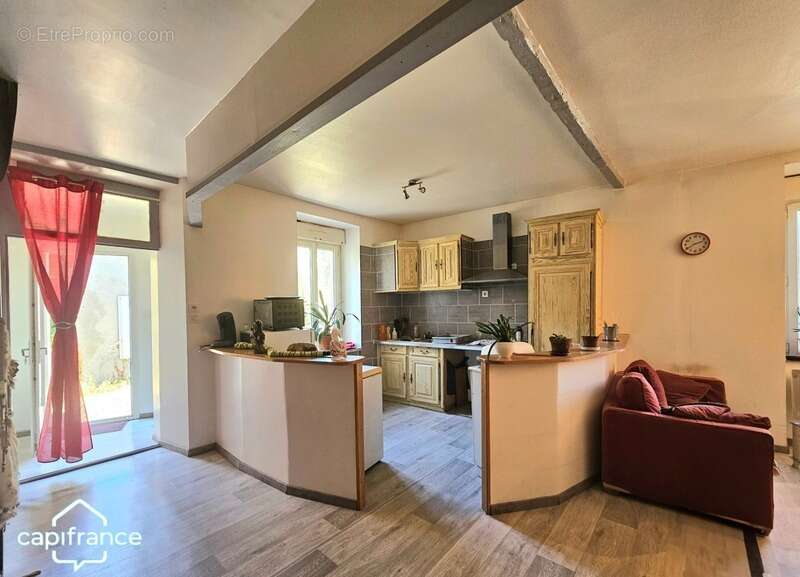 Maison à MONTOURNAIS