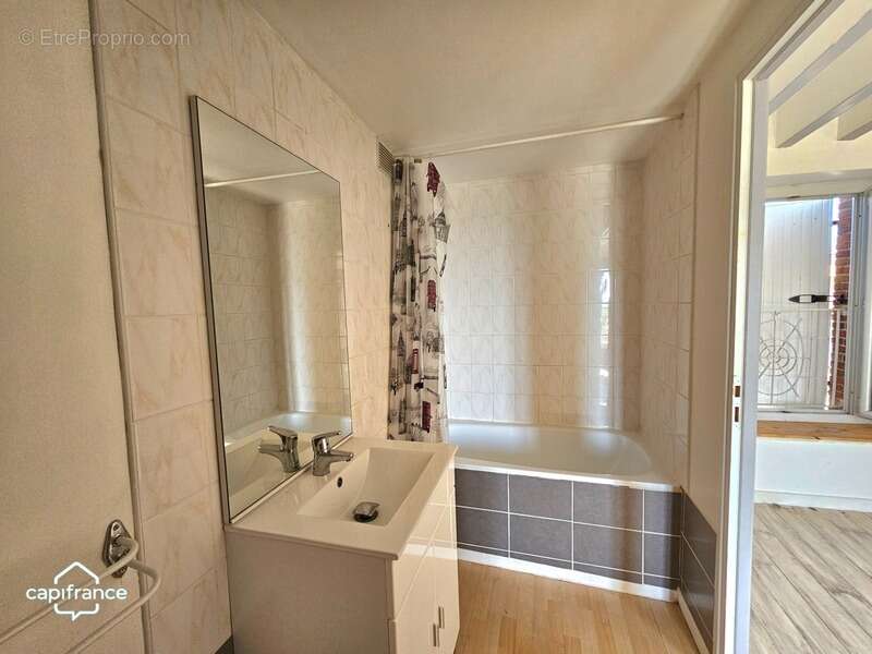 Maison à MONTOURNAIS