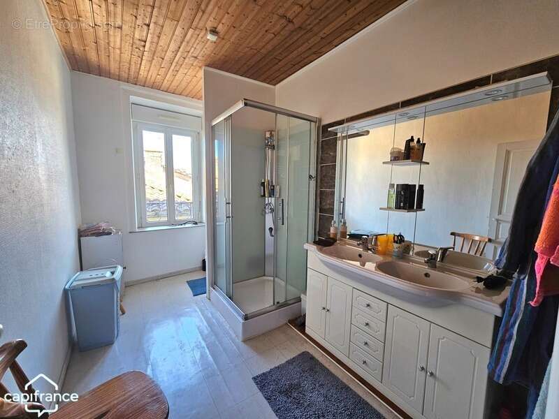 Maison à MONTOURNAIS