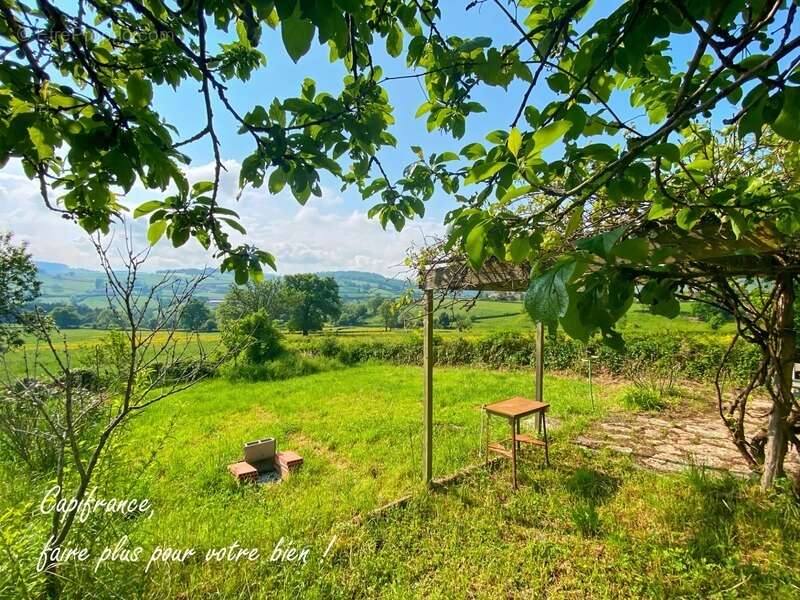 Maison à SAINT-PIERRE-LE-VIEUX