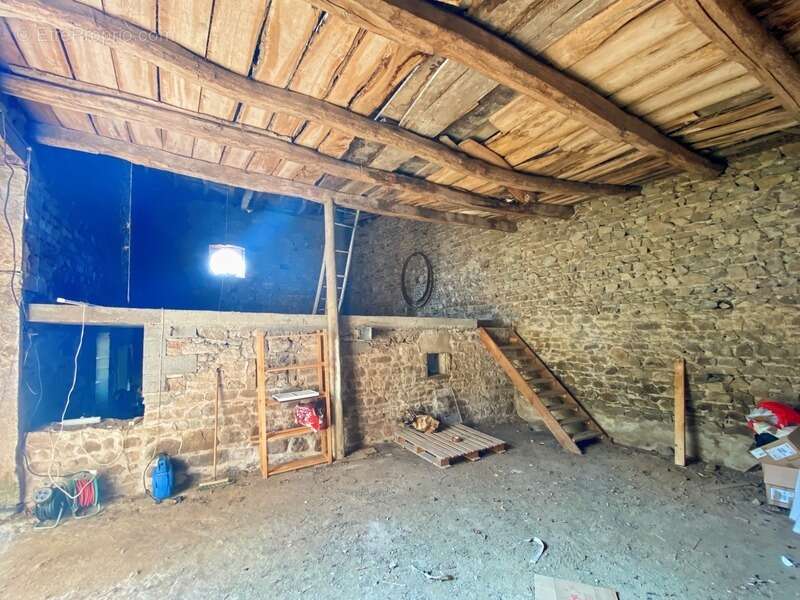 Maison à SAINT-PIERRE-LE-VIEUX