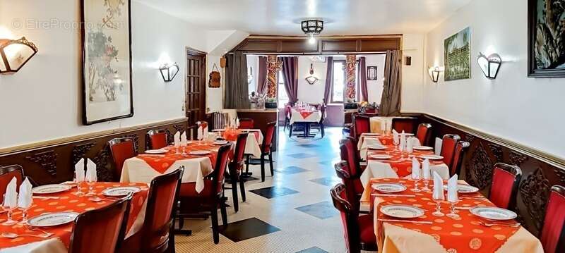 Maison à LONGUE-JUMELLES