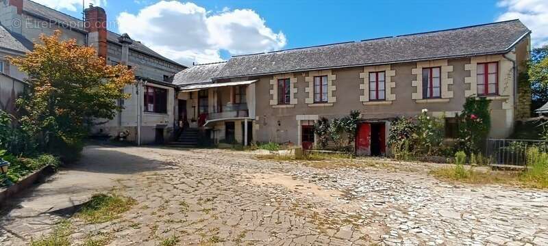 Maison à LONGUE-JUMELLES