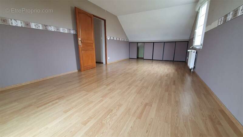 Maison à SAINT-LOUP-SUR-SEMOUSE