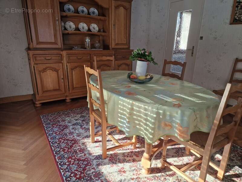 Maison à CONTREXEVILLE