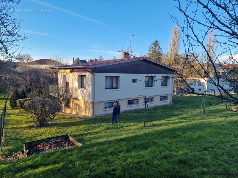 Maison à CONTREXEVILLE