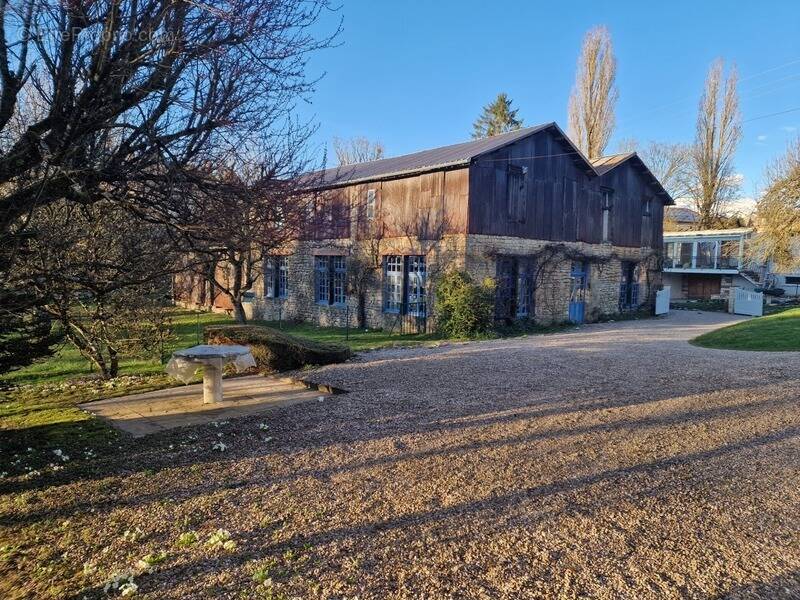 Maison à CONTREXEVILLE