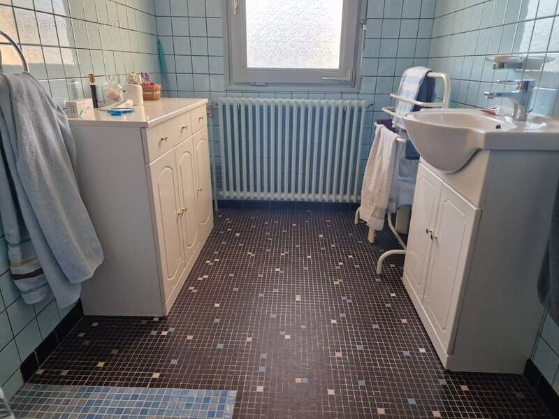 Maison à CONTREXEVILLE