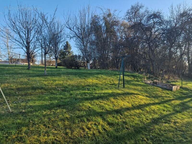 Maison à CONTREXEVILLE