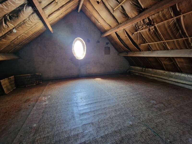 Maison à CHARMES