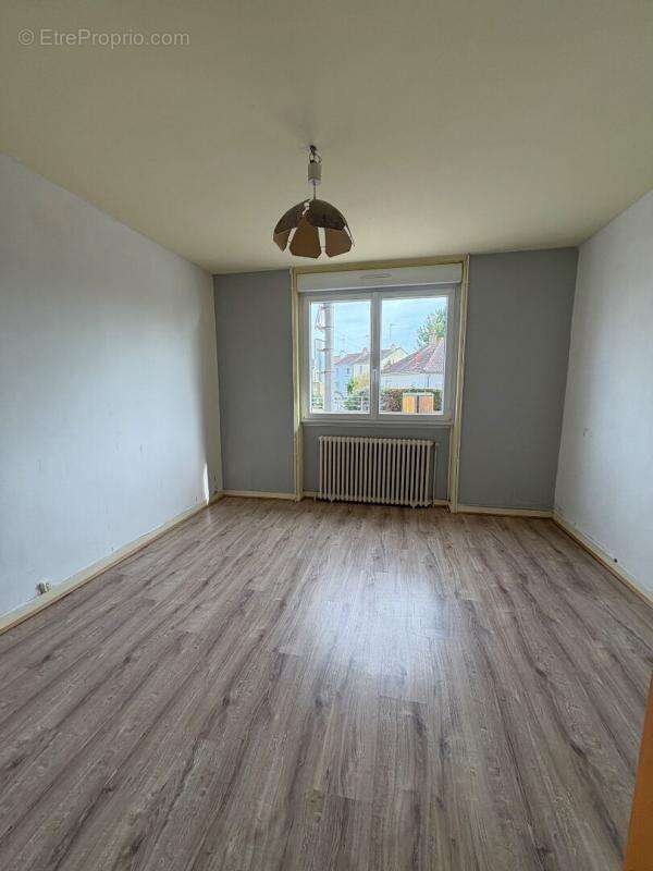 Maison à SABLE-SUR-SARTHE